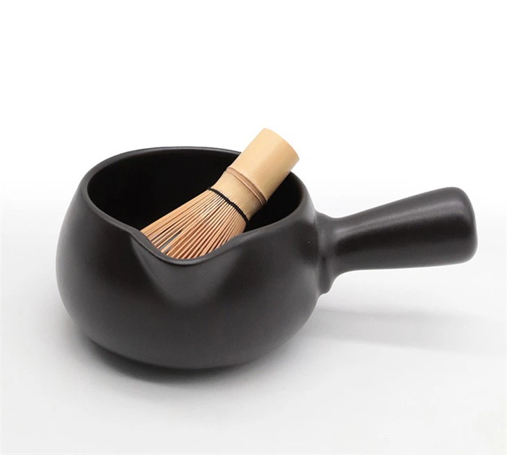 Black Japanese Tea Cup White Matcha Bowl With Pour With Spout Ceramic With Pour Spout For Tea